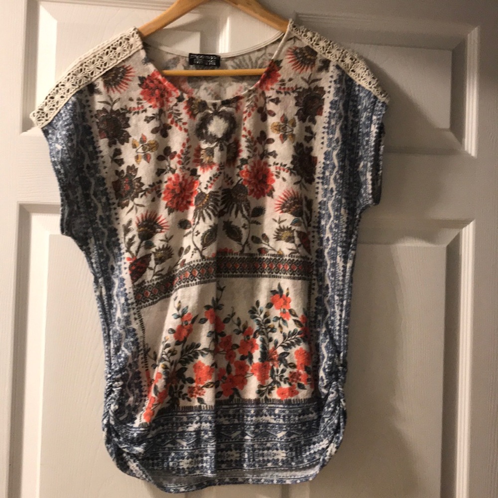 Papermoon top